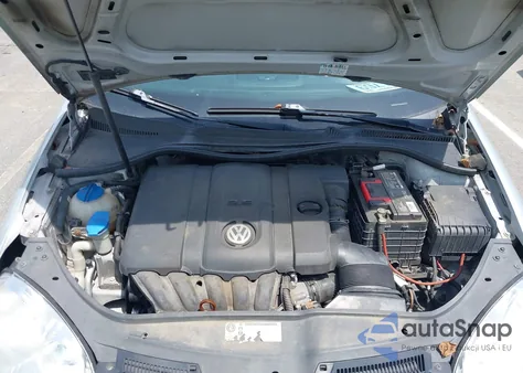 2010 Volkswagen Jetta Limited Edition z USA, uszkodzony, nr VIN 3VWAX7AJ9AM092009